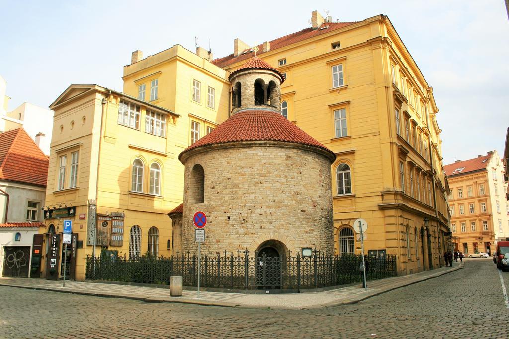 Prague Opera Attic Appartamento Camera foto