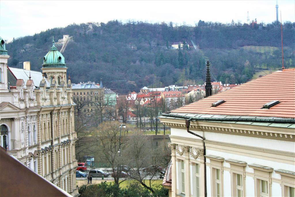 Prague Opera Attic Appartamento Esterno foto